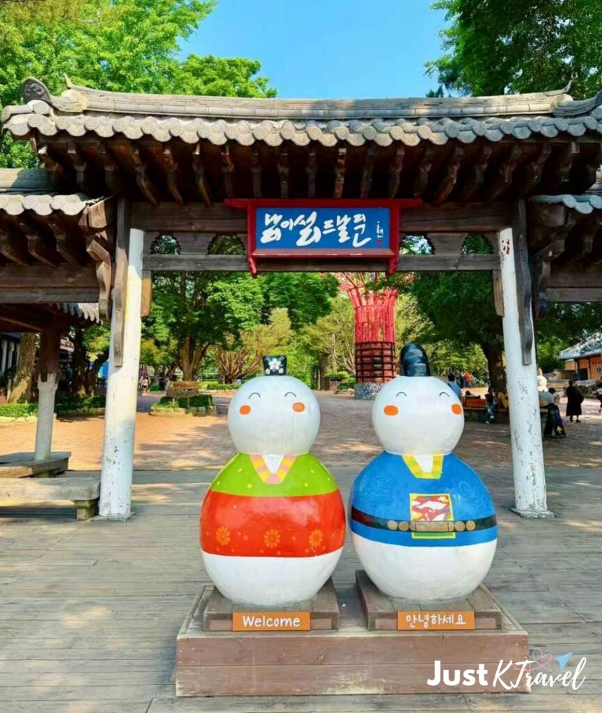 Nami Island snowman entrance Naminara Republic winter