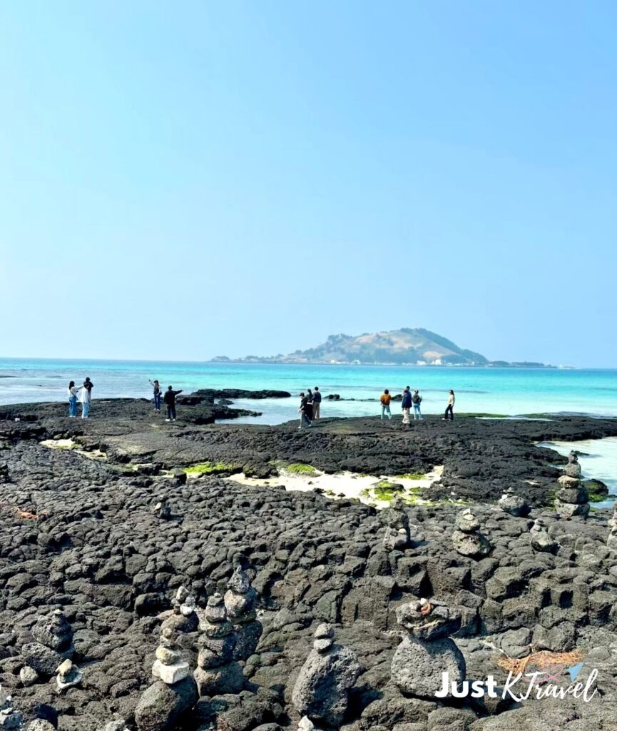 Turquoise water at Hyeopjae Beach in Jeju