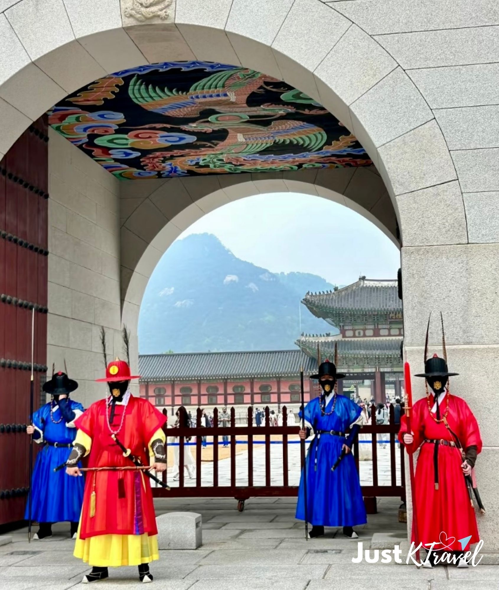 Gyeongbokgung Palace guards wearing traditional hanbok in Seoul Korea
