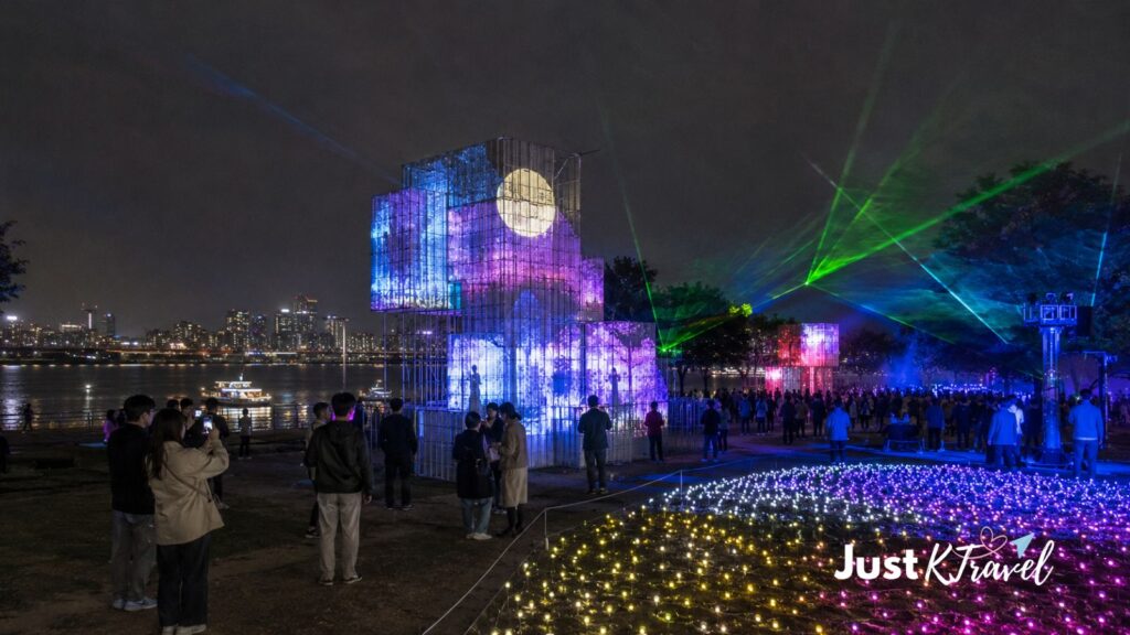 Seoul Light Hangang Bitseom Festival with light installations at Nodeul Island